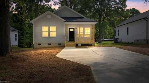 2305 Pinecroft Drive, Burlington, NC 27217