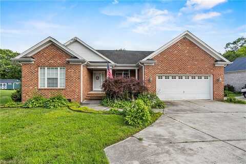 242 Hasty School Road, Thomasville, NC 27360