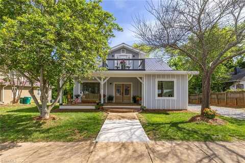 225 Main Street E, Pilot Mountain, NC 27041