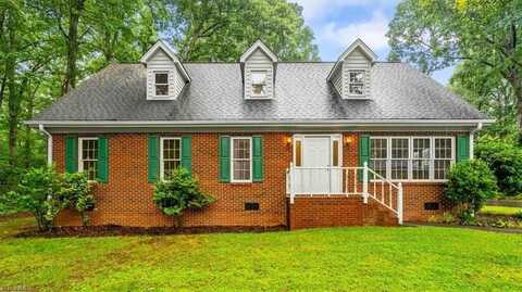 876 Oakhaven Forest Drive, Winston Salem, NC 27105