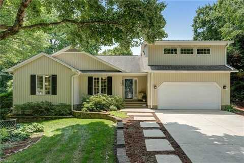 7 Pineburr Court, Greensboro, NC 27455