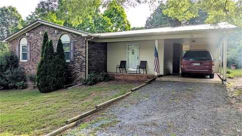 272 Meadow Road, Asheboro, NC 27205