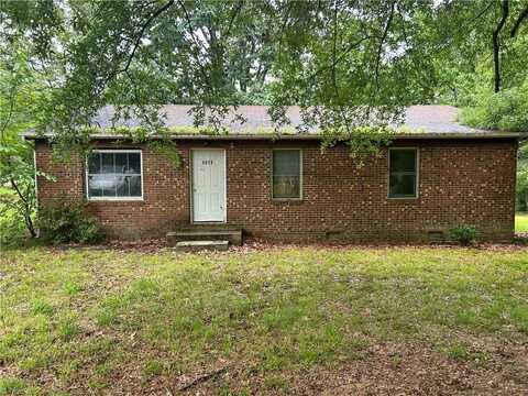 4870 Dippen Road, Winston Salem, NC 27105