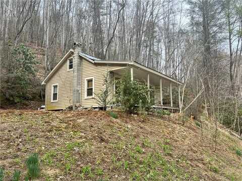 8253 N Old Nc Highway 16, Millers Creek, NC 28651