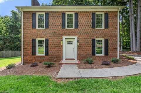 1312 Robin Hood Forest Drive, Pfafftown, NC 27040