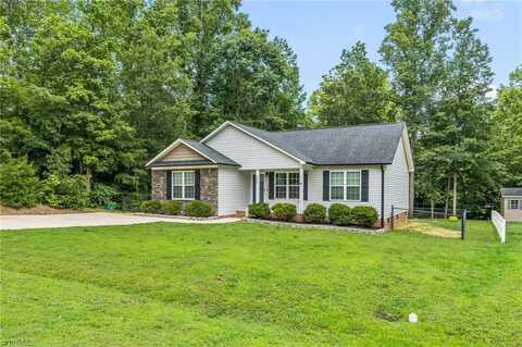 320 Conrad Circle, Thomasville, NC 27360