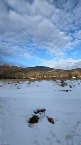 644 Teaster Valley Lane, Banner Elk, NC 28604