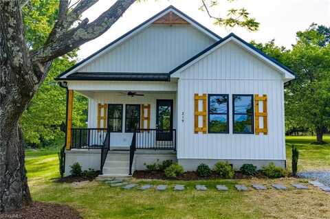 219 Grayson Street, Sparta, NC 28675