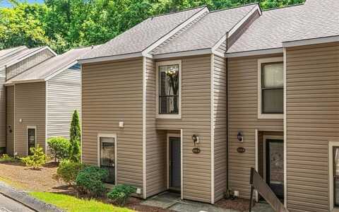 223 Village Lane, Greensboro, NC 27409