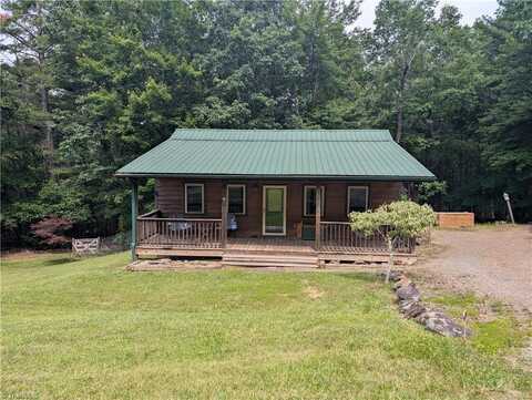 653 Mountain Lake Road, Glade Valley, NC 28627