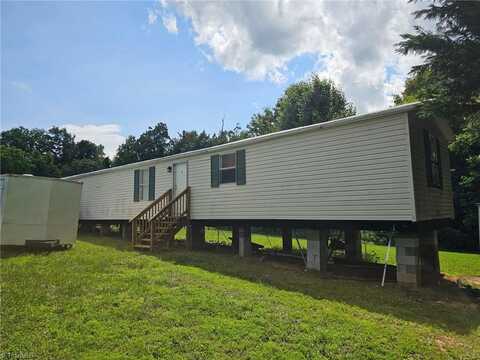160 Old Orchard Road, Moravian Falls, NC 28654