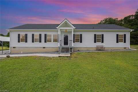 107 Riley Lane, Siler City, NC 27344