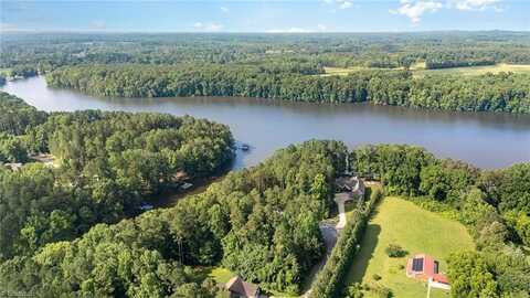 1525 Sunset Pointe Drive, Salisbury, NC 28146