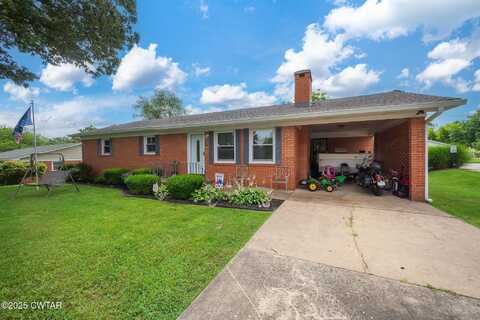 208 Taylor Street, Trenton, TN 38382