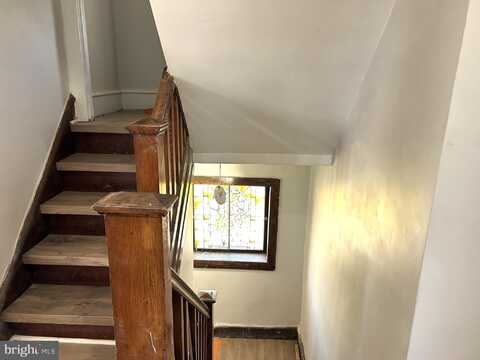 825 JERSEY AVENUE, GLOUCESTER CITY, NJ 08030