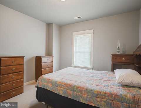 66 53RD PLACE SE, WASHINGTON, DC 20019