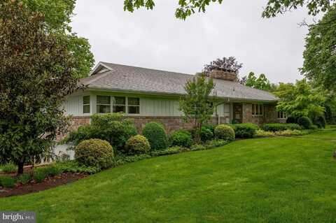 1545 FARR ROAD, WYOMISSING, PA 19610