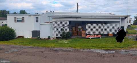 215 BORDIC ROAD, READING, PA 19606