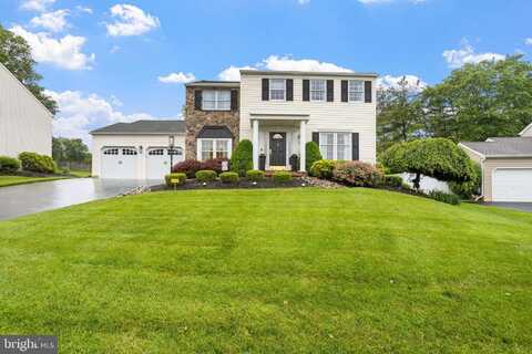 7 SEEDLING DRIVE, HOLLAND, PA 18966