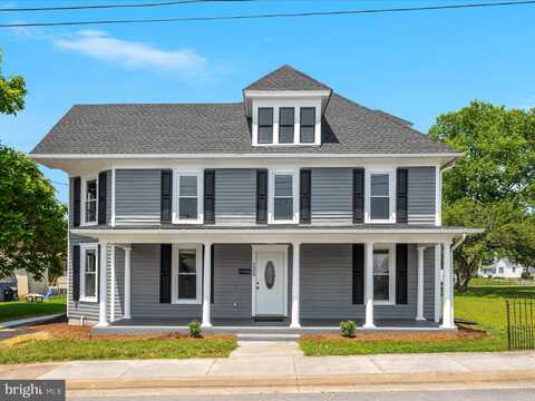 232 CRAWFORD STREET, STRASBURG, VA 22657