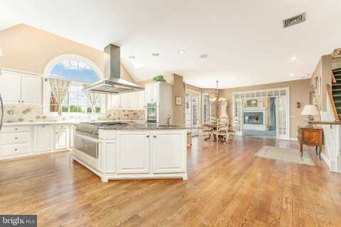 895 BAINBRIDGE DRIVE, WEST CHESTER, PA 19382