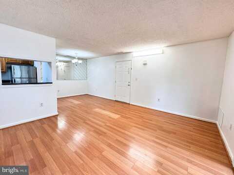 707 RAVENS CREST DRIVE, PLAINSBORO, NJ 08536
