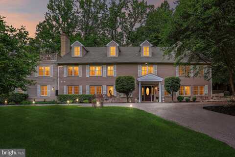 9201 LAUREL OAK DRIVE, BETHESDA, MD 20817