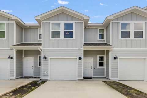1004 McLaren Circle, Fort Walton Beach, FL 32547