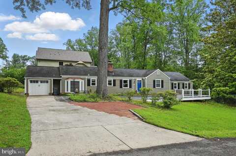 8536 APONI ROAD, VIENNA, VA 22180