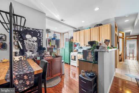 3000 W GIRARD AVENUE, PHILADELPHIA, PA 19130