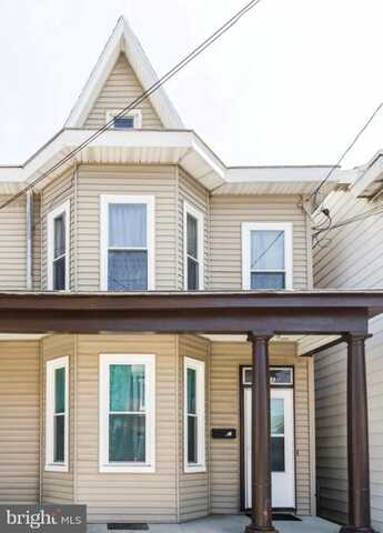 421 N HANOVER STREET, CARLISLE, PA 17013