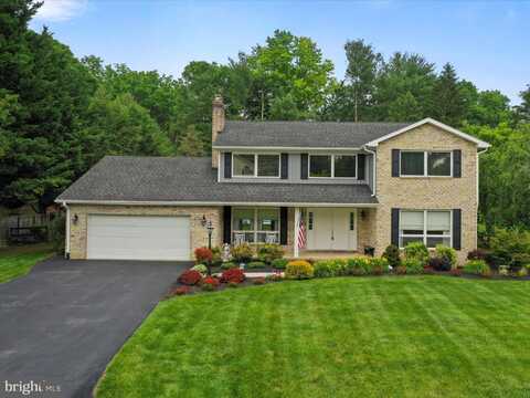 11025 EASTWOOD DRIVE, HAGERSTOWN, MD 21742