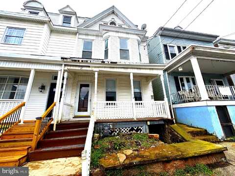 1327 W NORWEGIAN STREET, POTTSVILLE, PA 17901