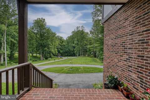16001 AMINA DRIVE, BURTONSVILLE, MD 20866