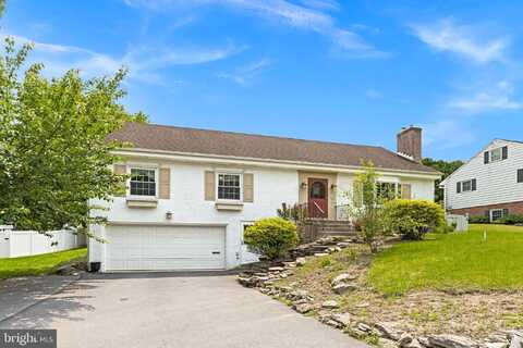 140 E CHARLOTTE STREET, MILLERSVILLE, PA 17551