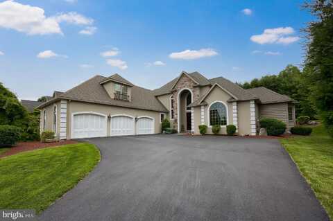 157 HUNTINGWOOD DRIVE, LANCASTER, PA 17602