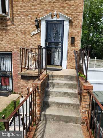 4412 LEE STREET NE, WASHINGTON, DC 20019