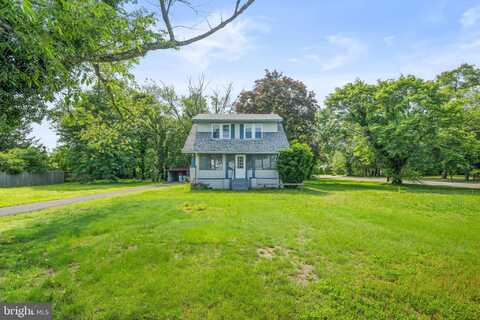 668 S SPRING ROAD, VINELAND, NJ 08361