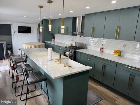 839 BORDENTOWN ROAD, BURLINGTON, NJ 08016
