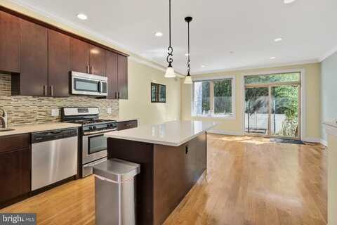 725 N 20TH STREET, PHILADELPHIA, PA 19130