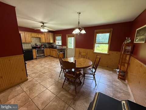 1243 GARRY AVENUE, VINELAND, NJ 08361