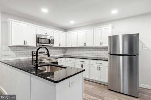 908 E BALTIMORE PIKE, KENNETT SQUARE, PA 19348