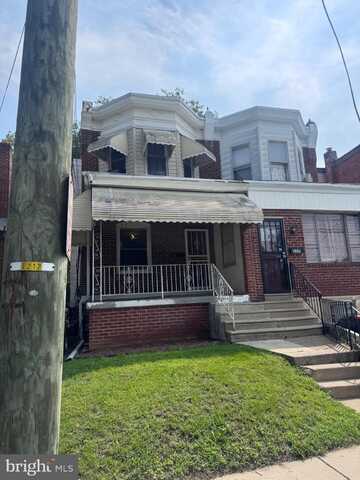 221 RHODES, COLLINGDALE, PA 19023