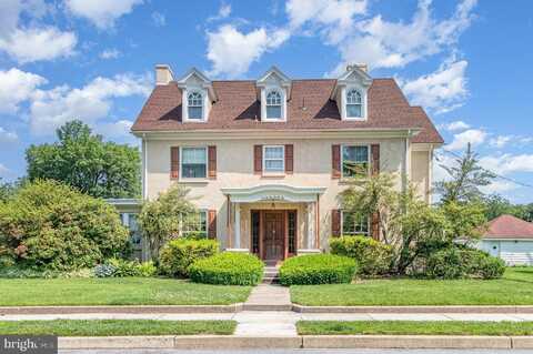 2622 WALNUT STREET, CAMP HILL, PA 17011
