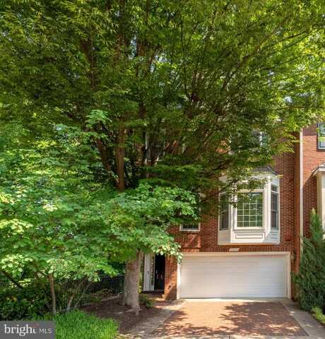 2221 N OAK COURT, ARLINGTON, VA 22209