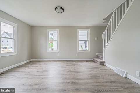 428 E OAK STREET, MILLVILLE, NJ 08332