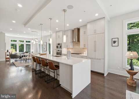 140 WINSOME CIRCLE, BETHESDA, MD 20814