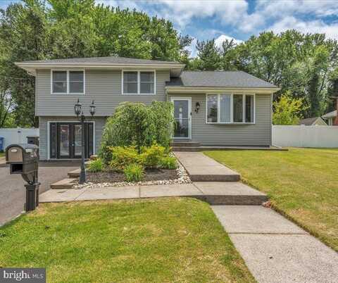 42 ASH AVENUE, WEST DEPTFORD, NJ 08096