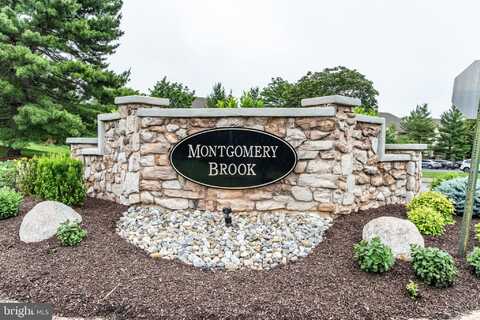 1811 FOXMEADOW CIRCLE, ROYERSFORD, PA 19468