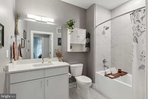 625 SLATERS LANE, ALEXANDRIA, VA 22314